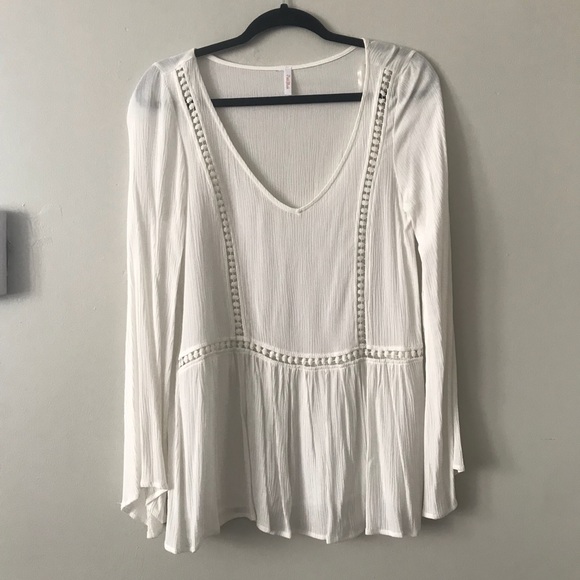 Pinkblush Tops - Pink Blush flowy white top